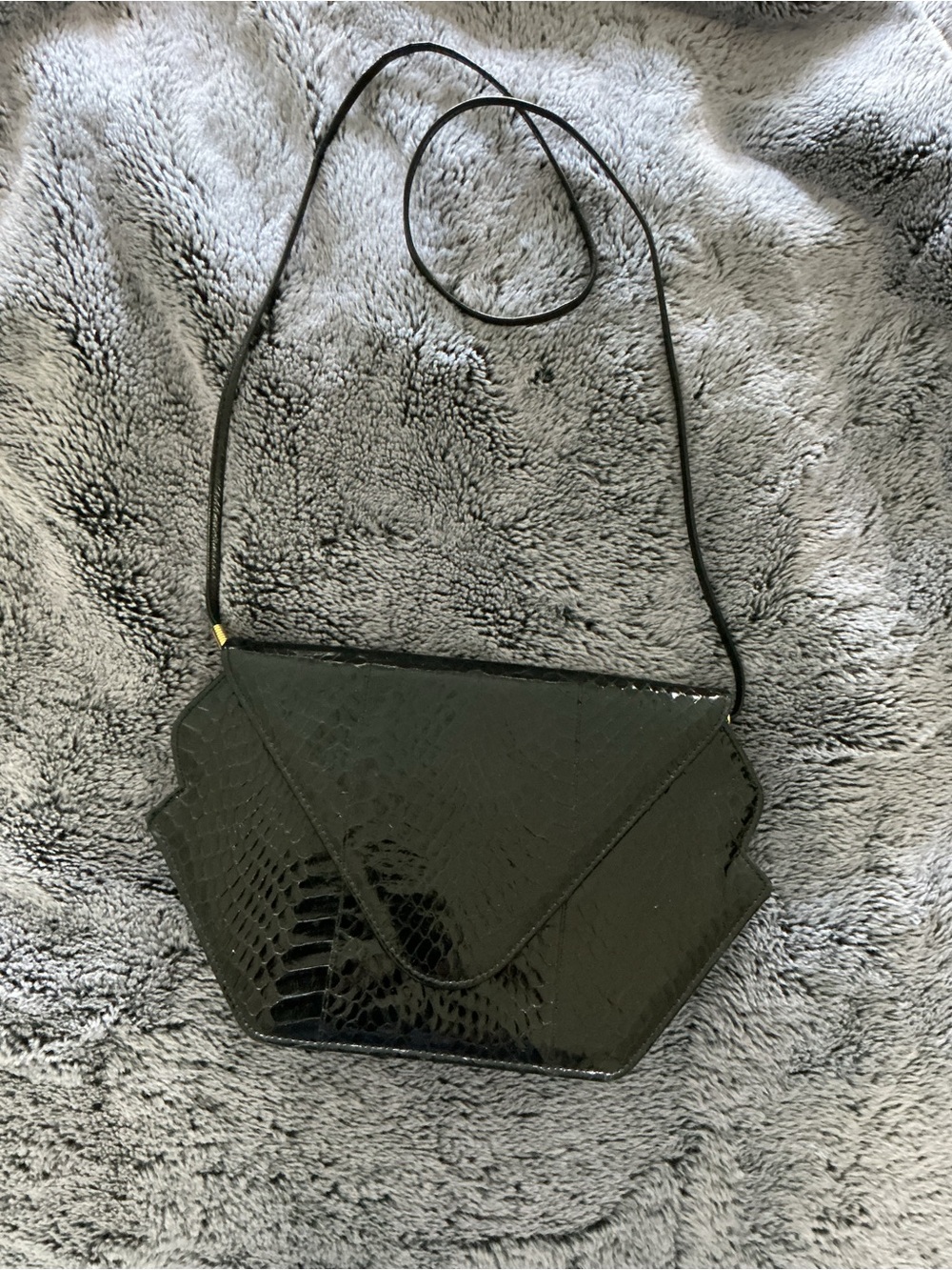 Snakeskin Black Patent Hexagon-Shape Shoulder Bag with Textured Finish, evening